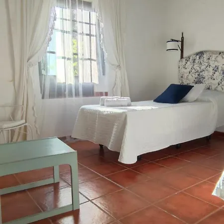 El Guardes De Aracenilla Holiday home Aracena